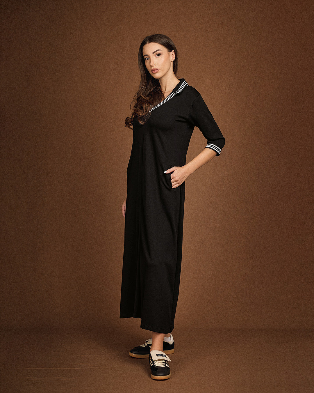 Rochie cu guler contrastant
